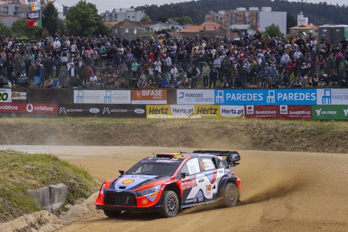 Ott Tänak acecha a Ogier en el Rally de Portugal 