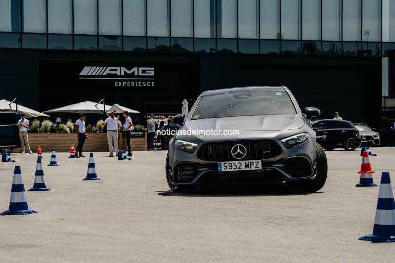 AMG EXPERIENCE ON TRACK: LA MARCA DE ALTAS PRESTACIONES DESPLIEGA TODA SU GAMA EN UN EVENTO ÚNICO QUE SE CELEBRARÁ EN EL CIRCUITO DE MADRID JARAMA Y EN PARCMOTOR CASTELLOLÍ AMG EXPERIENCE ON TRACK: LA MARCA DE ALTAS PRESTACIONES DESPLIEGA TODA SU GAMA EN UN EVENTO ÚNICO QUE SE CELEBRARÁ EN EL CIRCUITO DE MADRID JARAMA Y EN PARCMOTOR CASTELLOLÍ