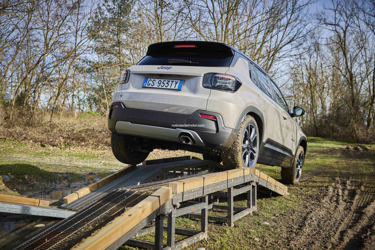 JEEP AVENGER, ÚNICO EN SU ESPECIE JEEP AVENGER, ÚNICO EN SU ESPECIE