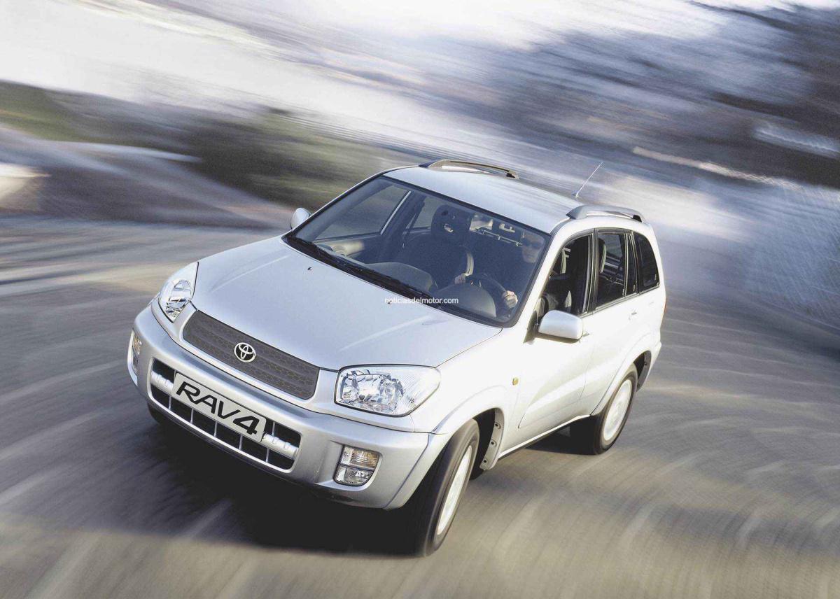 TOYOTA RAV4 CELEBRA 30 AÑOS SIENDO LA REFERENCIA DEL SEGMENTO SUV TOYOTA RAV4 CELEBRA 30 AÑOS SIENDO LA REFERENCIA DEL SEGMENTO SUV