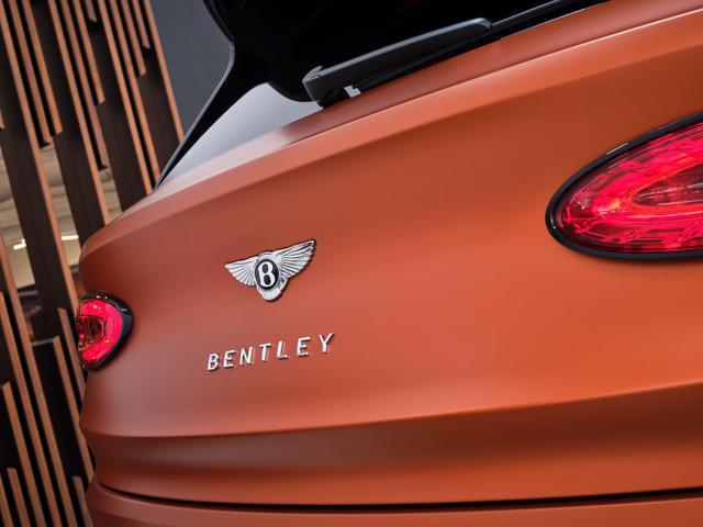 BENTLEY AMPLÍA LA GAMA DE ACABADOS DE PINTURA SATINADA PARA OFRECER MAYORES OPCIONES DE PERSONALIZACIÓN BENTLEY AMPLÍA LA GAMA DE ACABADOS DE PINTURA SATINADA PARA OFRECER MAYORES OPCIONES DE PERSONALIZACIÓN