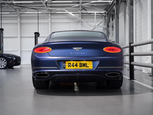 BENTLEY AMPLÍA LA GAMA DE ACABADOS DE PINTURA SATINADA PARA OFRECER MAYORES OPCIONES DE PERSONALIZACIÓN BENTLEY AMPLÍA LA GAMA DE ACABADOS DE PINTURA SATINADA PARA OFRECER MAYORES OPCIONES DE PERSONALIZACIÓN