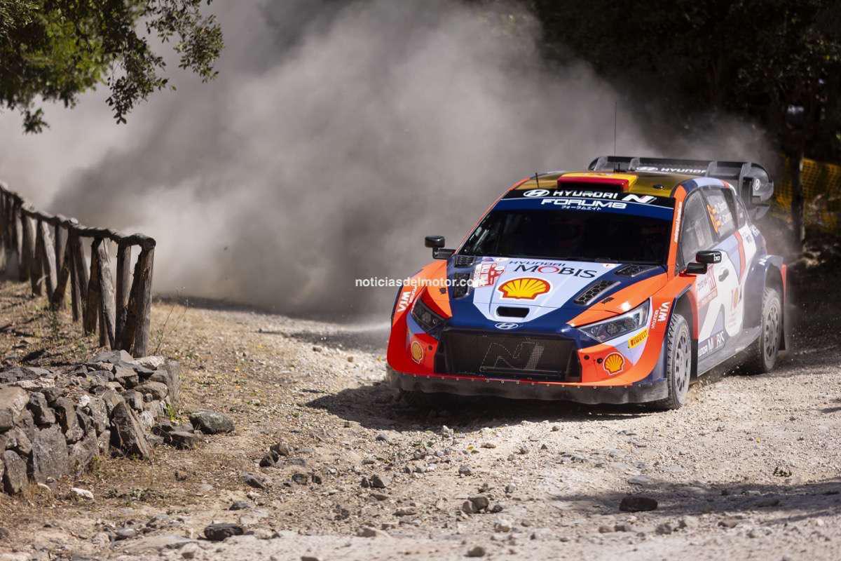 Victoria "in extremis" de Tänak en el Rally de Italia-Cerdeña. Sordo, tercero Victoria "in extremis" de Tänak en el Rally de Italia-Cerdeña. Sordo, tercero
