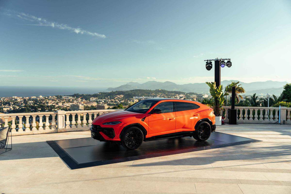 LAMBORGHINI URUS SE: PREMIERE EN CANNES PARA EL PRIMER SUPER SUV HÍBRIDO ENCHUFABLE LAMBORGHINI URUS SE: PREMIERE EN CANNES PARA EL PRIMER SUPER SUV HÍBRIDO ENCHUFABLE