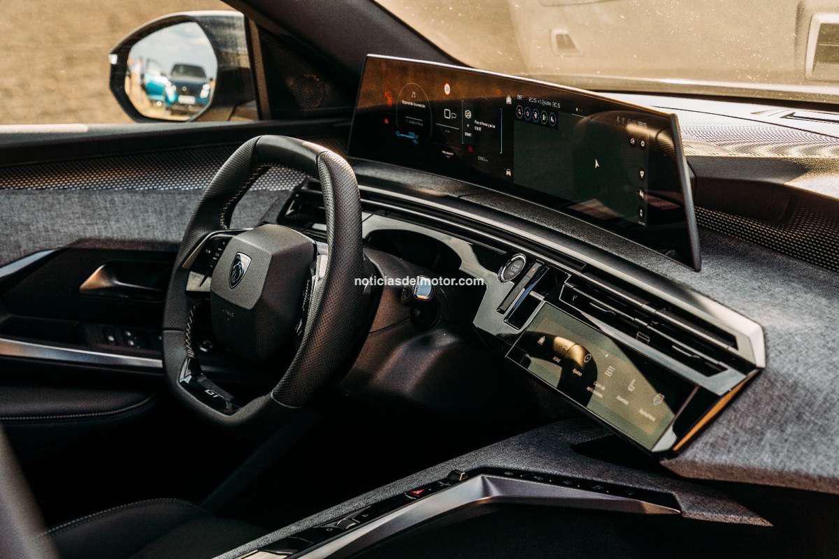 A LA PLAYA EN UN ELÉCTRICO SIN RECARGAR: MISIÓN CUMPLIDA CON EL NUEVO PEUGEOT E 3008 A LA PLAYA EN UN ELÉCTRICO SIN RECARGAR: MISIÓN CUMPLIDA CON EL NUEVO PEUGEOT E 3008
