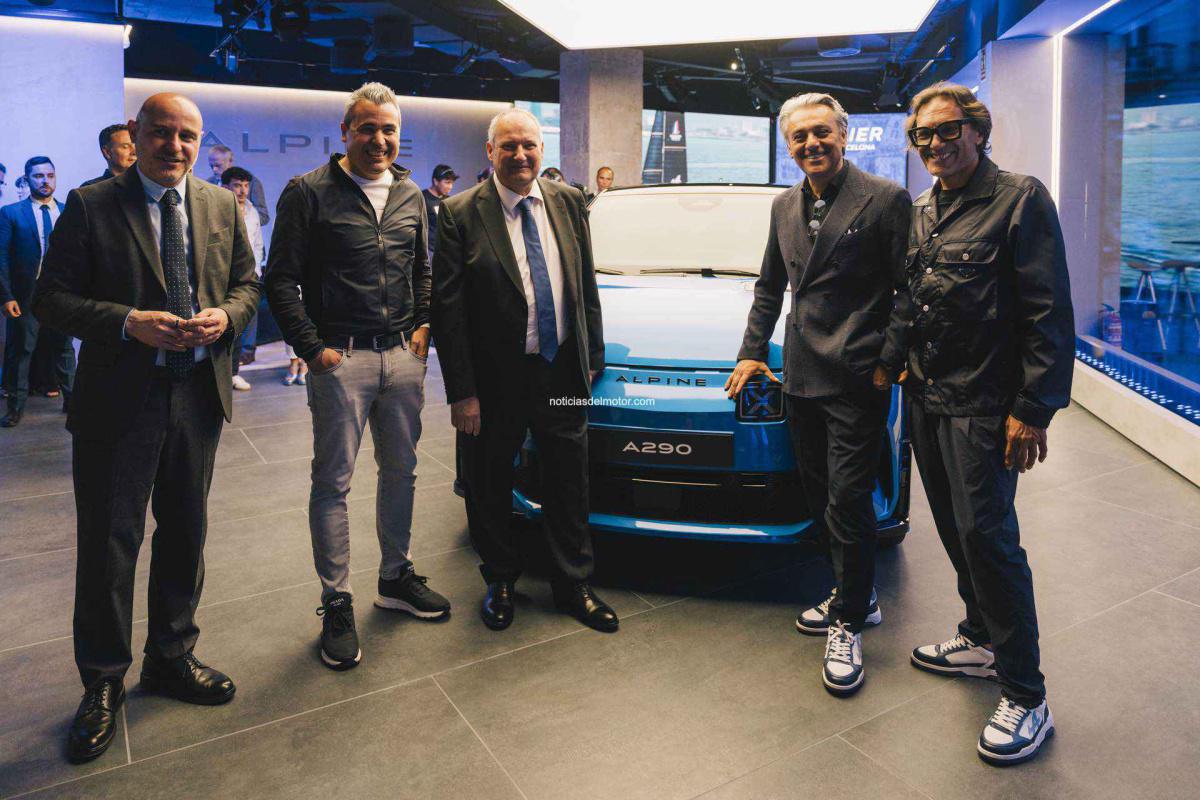 EL MINISTRO DE INDUSTRIA Y LUCA DE MEO INAUGURAN EL PRIMER ATELIER ALPINE DEL MUNDO EN BARCELONA EL MINISTRO DE INDUSTRIA Y LUCA DE MEO INAUGURAN EL PRIMER ATELIER ALPINE DEL MUNDO EN BARCELONA