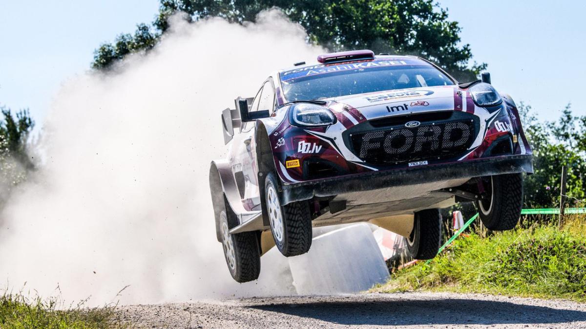 Mikkelsen mantiene un ligero liderato en Polonia