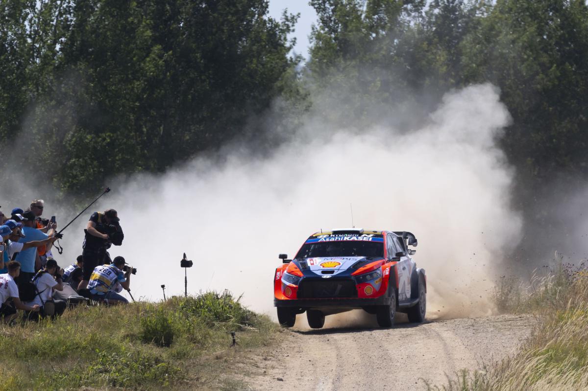 Mikkelsen, segundo en el Rally de Polonia antes del último día