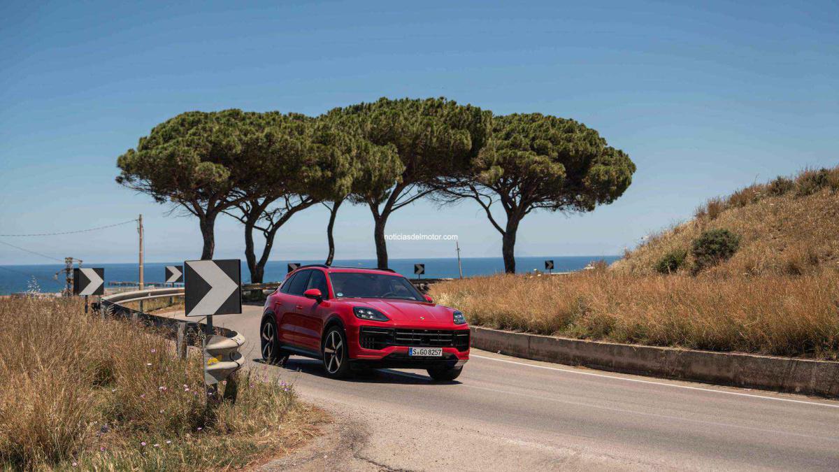 VIAJE POR LAS CARRETERAS DE LA TARGA FLORIO CON EL CAYENNE GTS