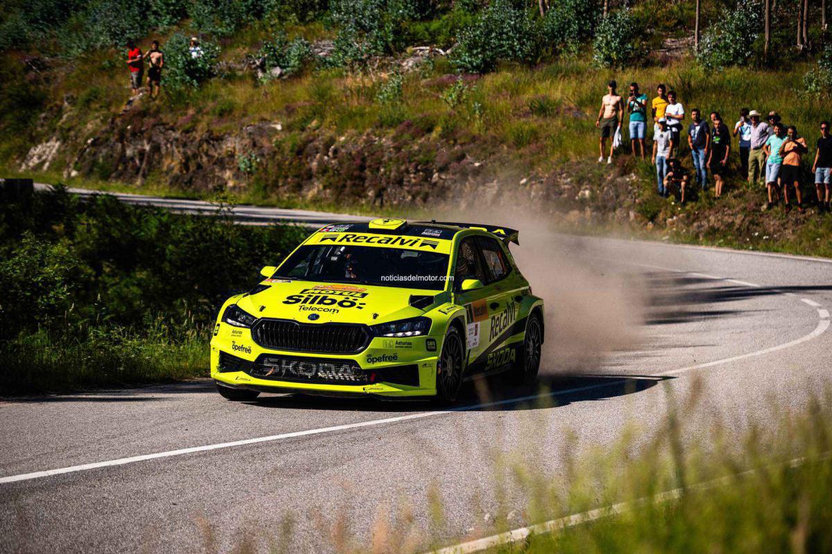 OPCIONES INTACTAS PARA JOSÉ ANTONIO “COHETE” SUÁREZ Y ŠKODA EN LA PELEA POR EL TÍTULO TRAS EL RÍAS BAIXAS OPCIONES INTACTAS PARA JOSÉ ANTONIO “COHETE” SUÁREZ Y ŠKODA EN LA PELEA POR EL TÍTULO TRAS EL RÍAS BAIXAS
