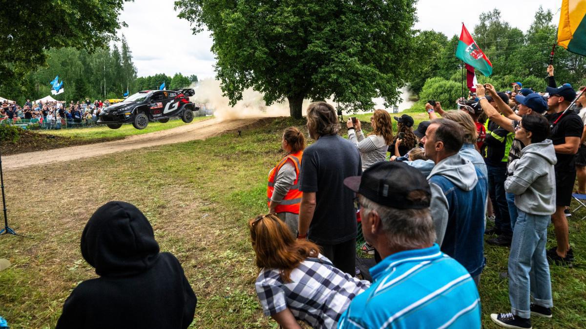 Rovanperä líder y Sesks protagonista del viernes Rovanperä líder y Sesks protagonista del viernes