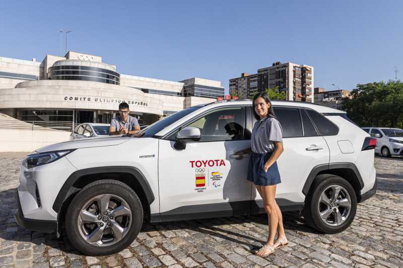 Toyota España pone rumbo a París 2024 con una flota de vehículos híbridos