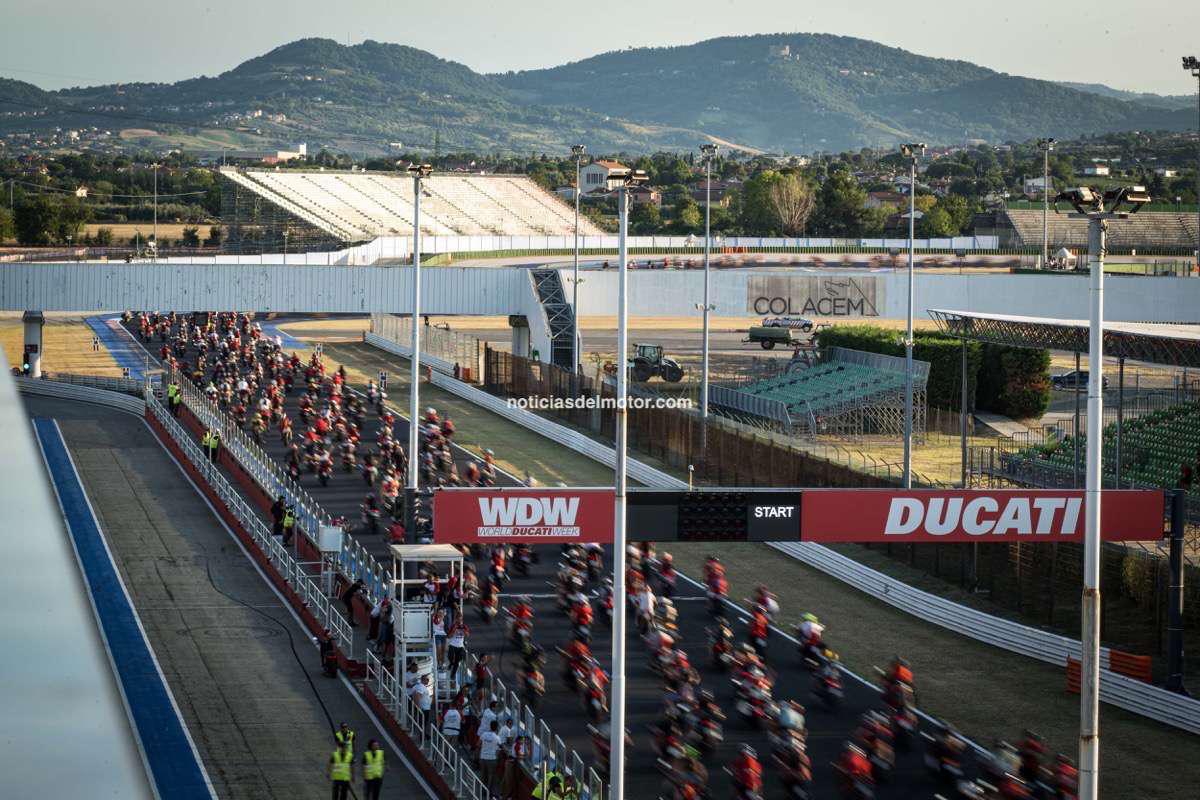 La pasión en la World Ducati Week nunca ha sido mayor: récord de asistencia en la edición de 2024 del mayor evento Ducati del mundo La pasión en la World Ducati Week nunca ha sido mayor: récord de asistencia en la edición de 2024 del mayor evento Ducati del mundo