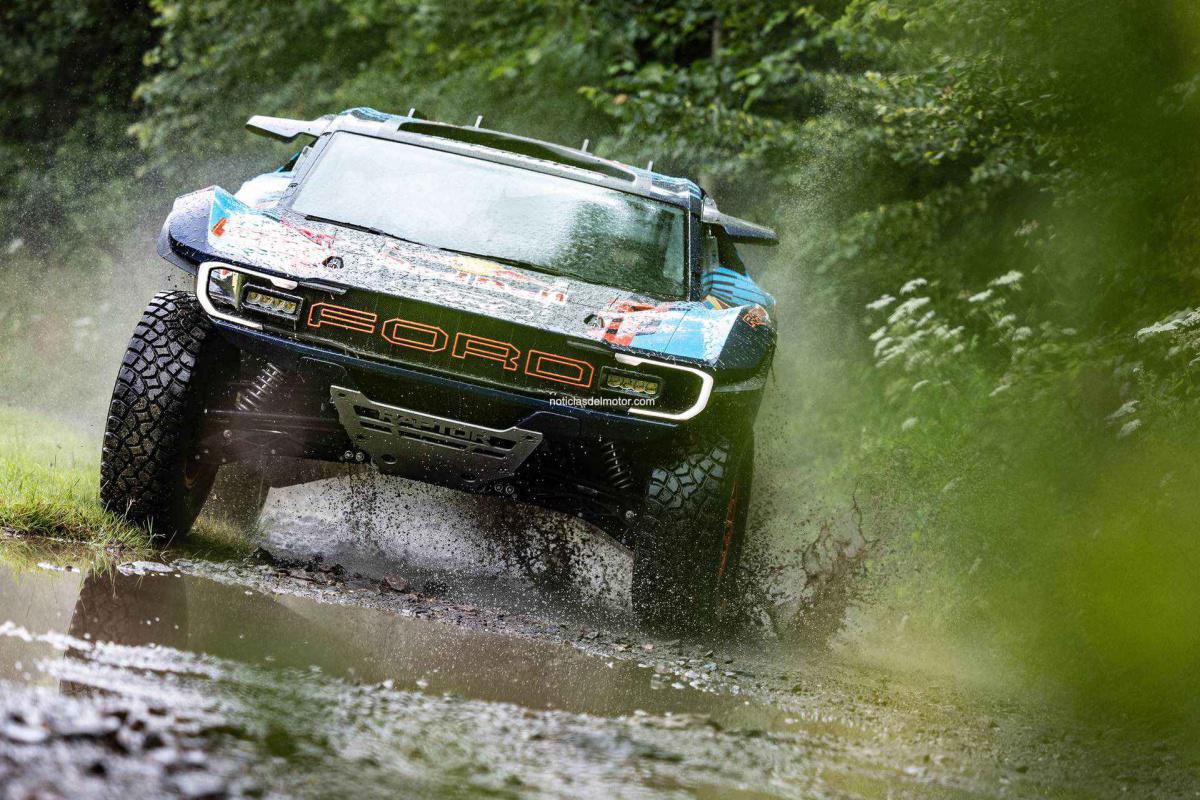 EL FORD RAPTOR T1+ DE CARLOS SÁINZ Y NANI ROMA DEBUTARÁ EN HUNGRÍA EL FORD RAPTOR T1+ DE CARLOS SÁINZ Y NANI ROMA DEBUTARÁ EN HUNGRÍA