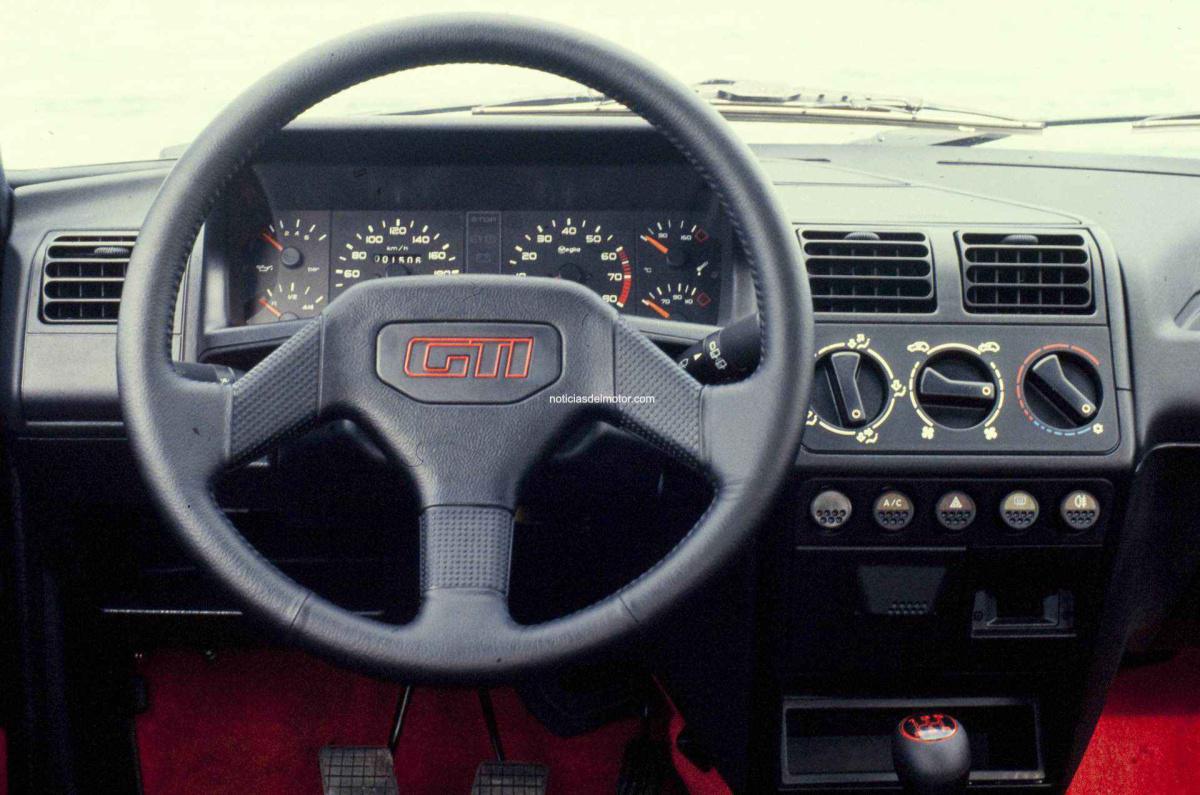 PEUGEOT 205 T16: 40 AÑOS DE LA PRIMERA VICTORIA DE TODA UNA LEYENDA EN DOS DISCIPLINAS DEPORTIVAS