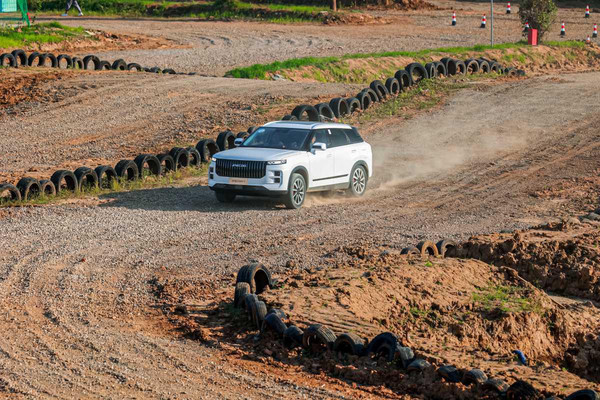 LOS SEGUIDORES DE JAECOO PODRÁN PROBAR ANTES QUE NADIE EL NUEVO JAECOO 7 EN UN VIAJE OFF-ROAD A LOS HOTELES RURALKA