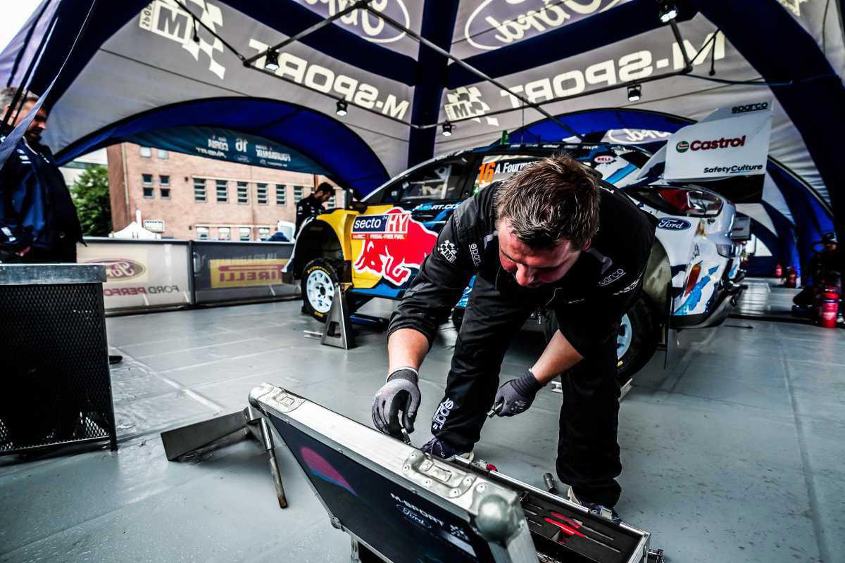 PASIÓN, DETERMINACIÓN Y VALOR: M-SPORT FORD ABRE UNA VENTANA AL CORAZÓN DE LOS RALLYES PASIÓN, DETERMINACIÓN Y VALOR: M-SPORT FORD ABRE UNA VENTANA AL CORAZÓN DE LOS RALLYES