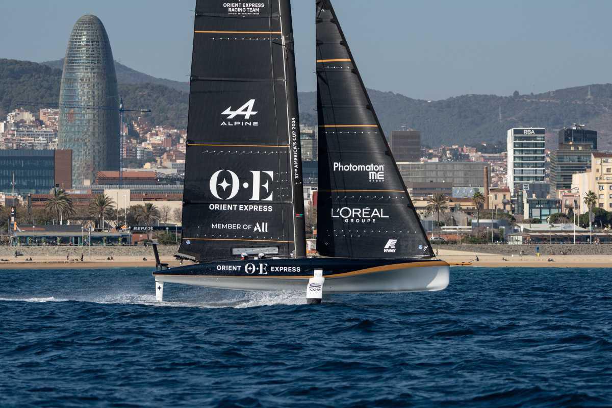 ALPINE Y ORIENT EXPRESS RACING TEAM UNEN FUERZAS PARA COMPETIR EN LA 37 AMERICA’S CUP, LA COMPETICIÓN DEPORTIVA MÁS ANTIGUA DEL MUNDO ALPINE Y ORIENT EXPRESS RACING TEAM UNEN FUERZAS PARA COMPETIR EN LA 37 AMERICA’S CUP, LA COMPETICIÓN DEPORTIVA MÁS ANTIGUA DEL MUNDO