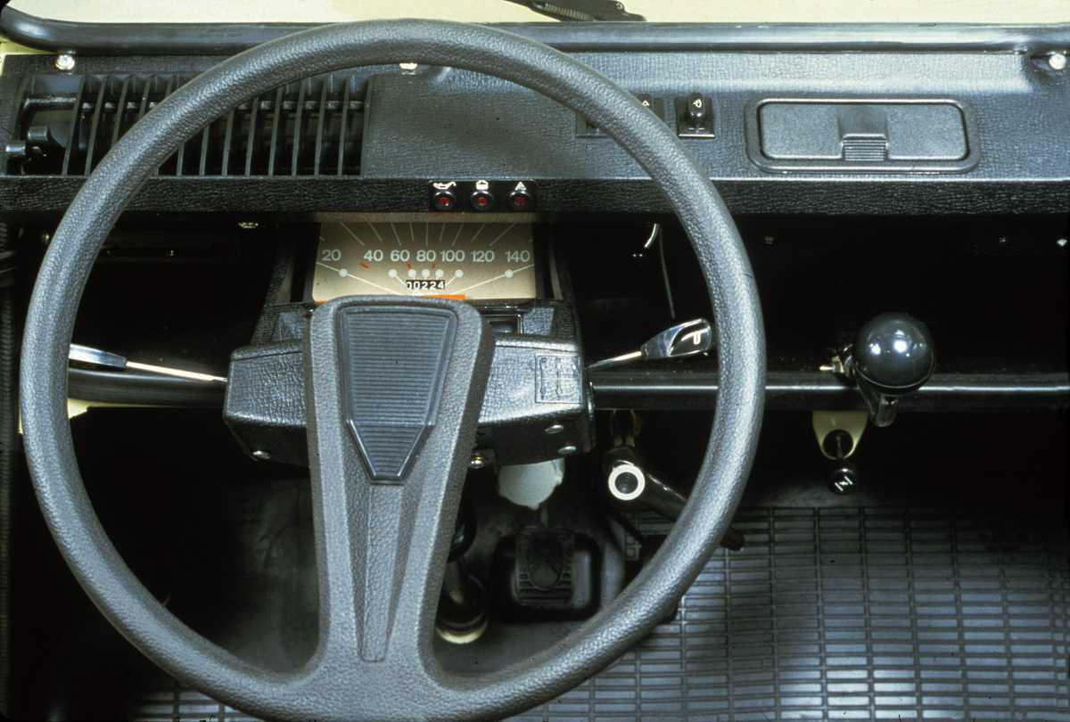 CITROËN DYANE 6, PARA GENTE ENCANTADORA CITROËN DYANE 6, PARA GENTE ENCANTADORA