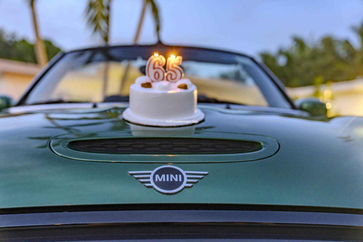 MINI CELEBRA 65 AÑOS DE INNOVACIÓN ICÓNICA Y HERENCIA DE COMPETICIÓN MINI CELEBRA 65 AÑOS DE INNOVACIÓN ICÓNICA Y HERENCIA DE COMPETICIÓN