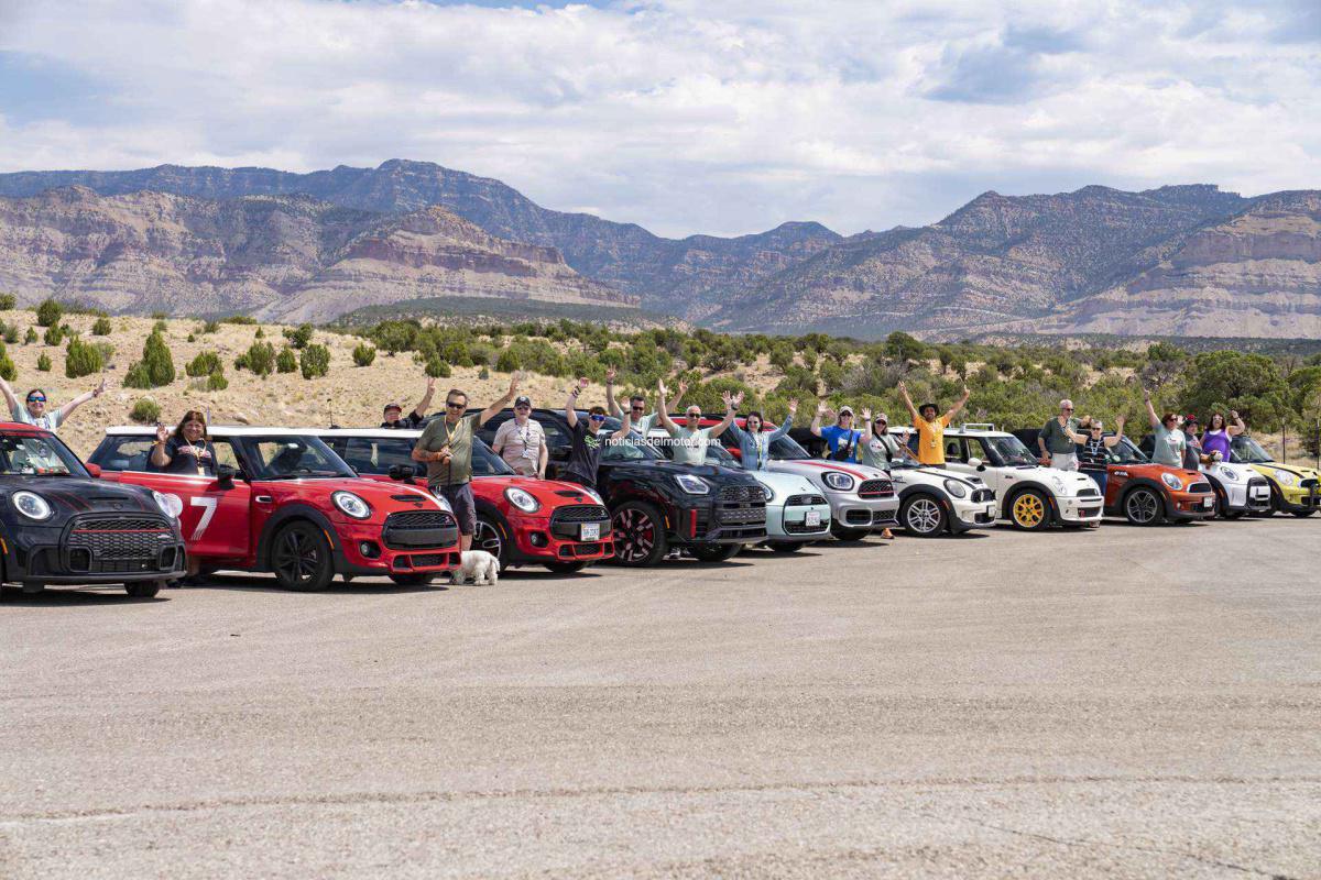 MINI CELEBRA 65 AÑOS DE INNOVACIÓN ICÓNICA Y HERENCIA DE COMPETICIÓN MINI CELEBRA 65 AÑOS DE INNOVACIÓN ICÓNICA Y HERENCIA DE COMPETICIÓN