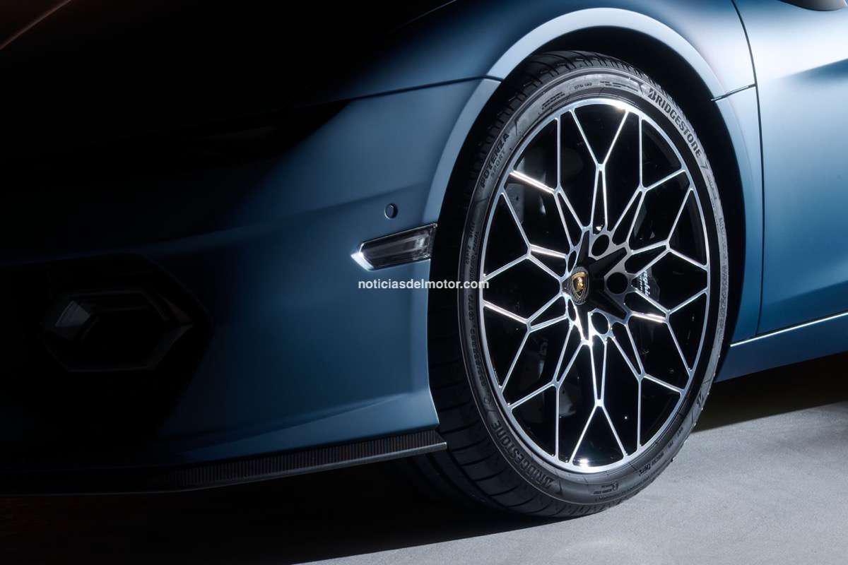 BRIDGESTONE SE CONVIERTE EN EL PROVEEDOR EXCLUSIVO DE NEUMÁTICOS PARA EL NUEVO SUPERDEPORTIVO LAMBORGHINI TEMERARIO BRIDGESTONE SE CONVIERTE EN EL PROVEEDOR EXCLUSIVO DE NEUMÁTICOS PARA EL NUEVO SUPERDEPORTIVO LAMBORGHINI TEMERARIO
