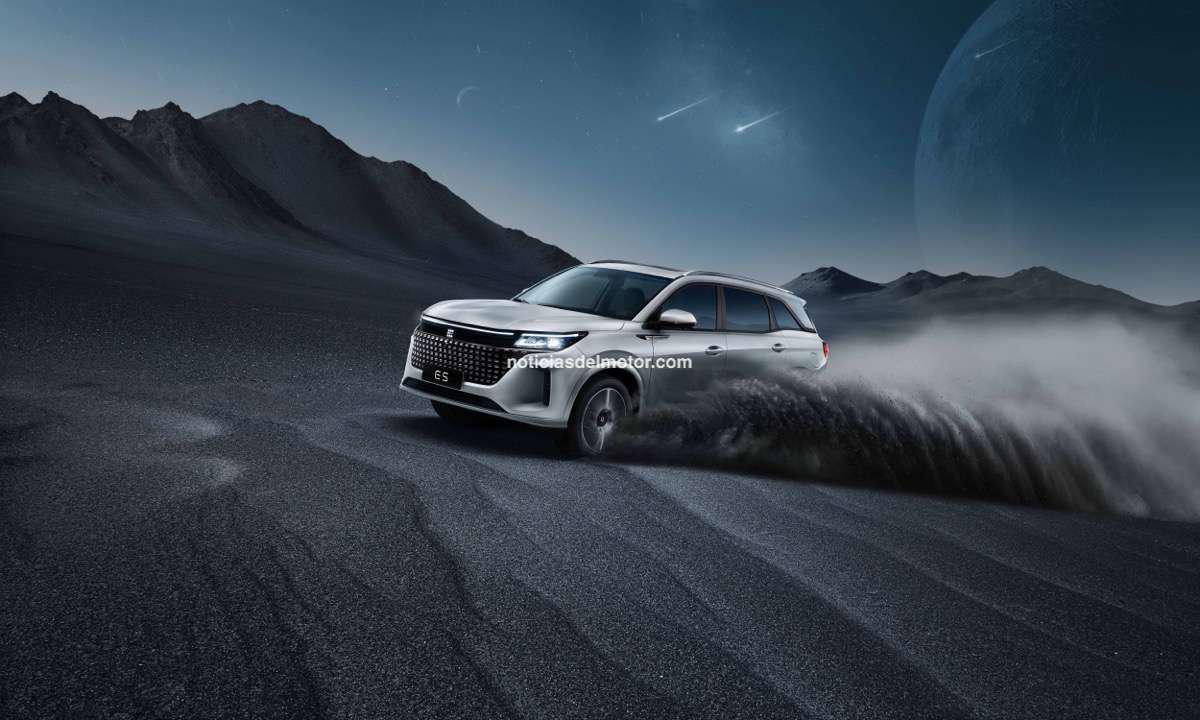 Llega el DFSK E5, el SUV híbrido enchufable con 7 plazas más barato del mercado: 30.999 euros Llega el DFSK E5, el SUV híbrido enchufable con 7 plazas más barato del mercado: 30.999 euros