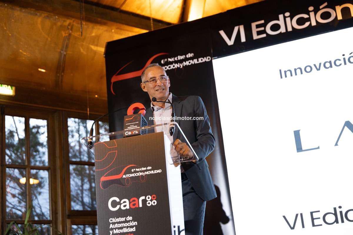 EL NUEVO LANCIA YPSILON RECIBE EL “PREMIO A INNOVACIÓN DE PRODUCTO” DEL CLÚSTER DE AUTOMOCIÓN Y MOVILIDAD DE ARAGÓN EL NUEVO LANCIA YPSILON RECIBE EL “PREMIO A INNOVACIÓN DE PRODUCTO” DEL CLÚSTER DE AUTOMOCIÓN Y MOVILIDAD DE ARAGÓN