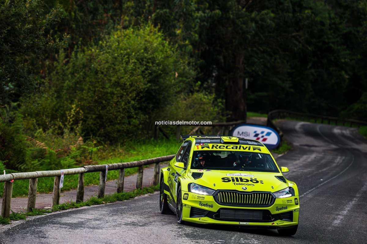 JOSÉ ANTONIO “COHETE” SUÁREZ, DE NUEVO EN EL PODIO EN UN COMPLICADO RALLY DE LLANES JOSÉ ANTONIO “COHETE” SUÁREZ, DE NUEVO EN EL PODIO EN UN COMPLICADO RALLY DE LLANES