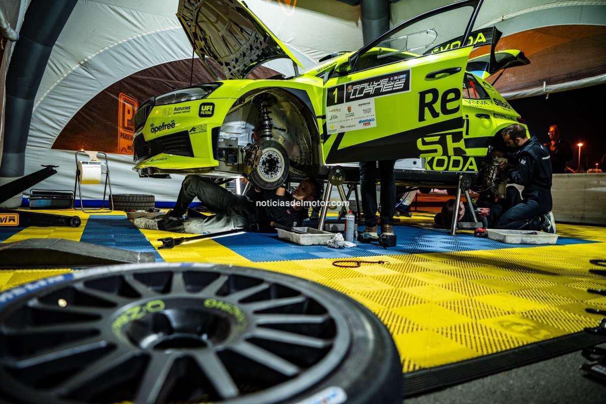 JOSÉ ANTONIO “COHETE” SUÁREZ, DE NUEVO EN EL PODIO EN UN COMPLICADO RALLY DE LLANES JOSÉ ANTONIO “COHETE” SUÁREZ, DE NUEVO EN EL PODIO EN UN COMPLICADO RALLY DE LLANES