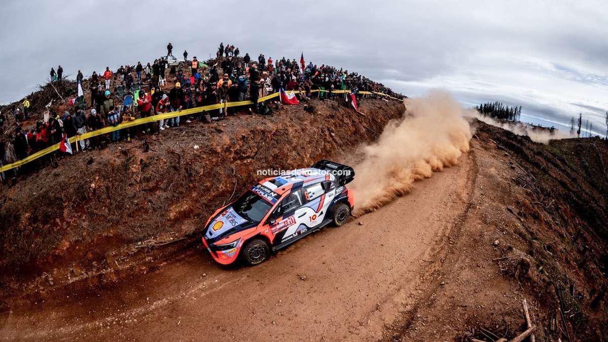 Rovanperä se hace con el liderato en Chile con la niebla arruinando la victoria a Evans Rovanperä se hace con el liderato en Chile con la niebla arruinando la victoria a Evans