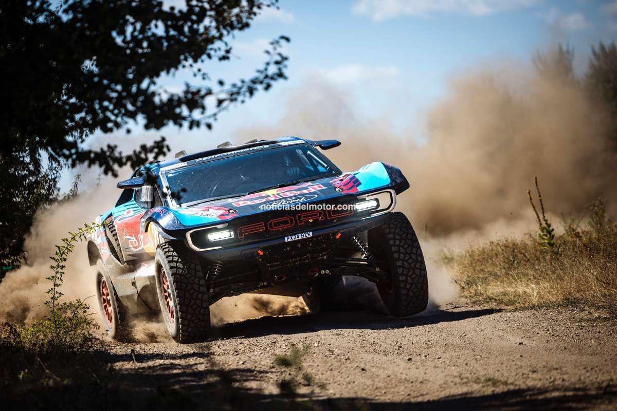 MATTIAS EKSTRÖM SE INCORPORA A FORD PERFORMANCE PARA EL DAKAR 2025 MATTIAS EKSTRÖM SE INCORPORA A FORD PERFORMANCE PARA EL DAKAR 2025