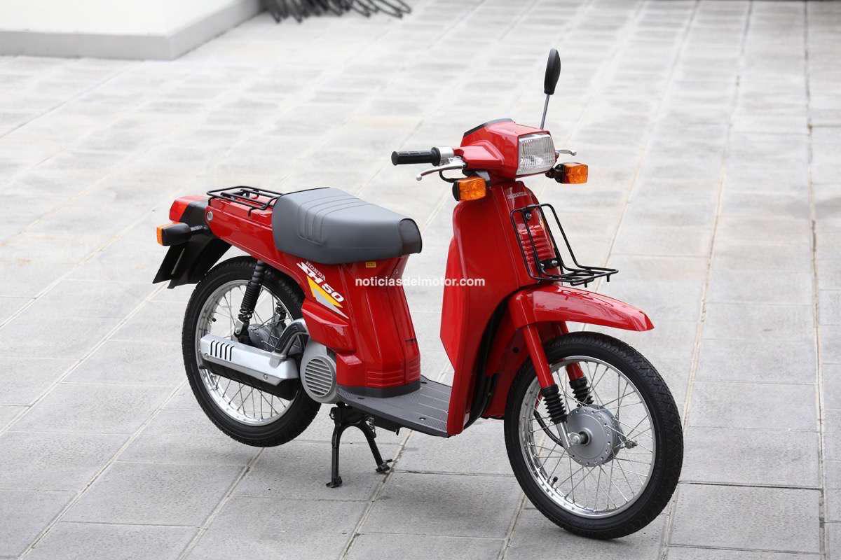 LA POPULAR E ICÓNICA HONDA SH CELEBRA SU 40 ANIVERSARIO LA POPULAR E ICÓNICA HONDA SH CELEBRA SU 40 ANIVERSARIO