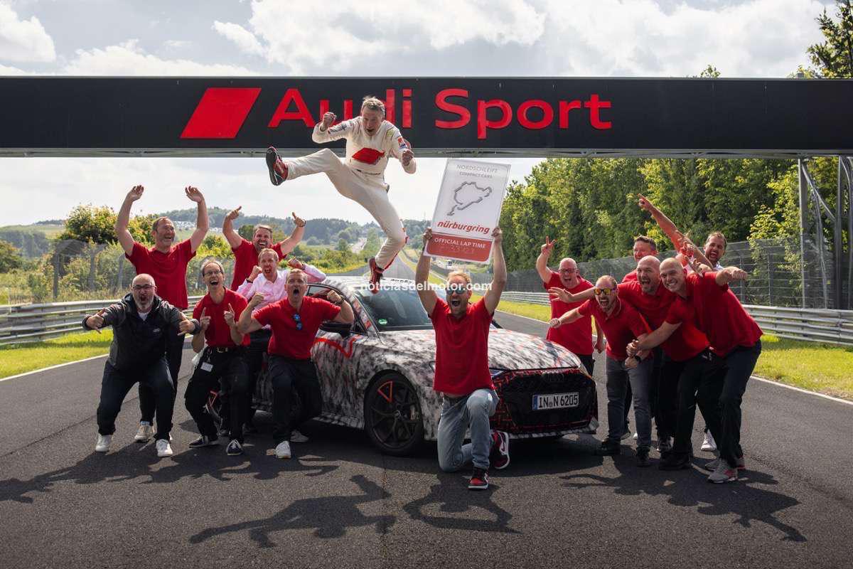 LA EVOLUCIÓN DEL RENDIMIENTO DEL AUDI RS 3: DINÁMICA LATERAL DE PRECISIÓN LA EVOLUCIÓN DEL RENDIMIENTO DEL AUDI RS 3: DINÁMICA LATERAL DE PRECISIÓN