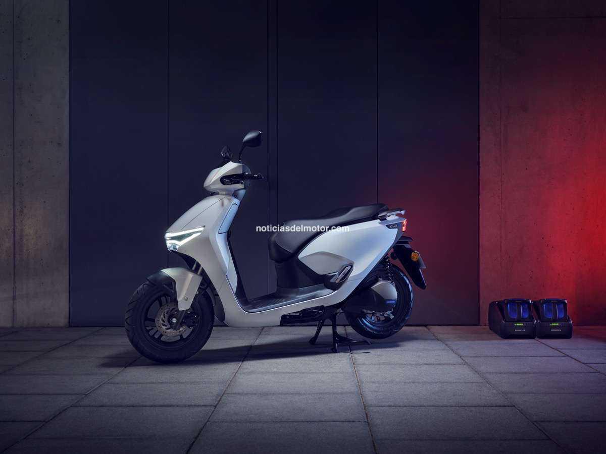 Honda presenta su gama europea 2025 en el EICMA Honda presenta su gama europea 2025 en el EICMA
