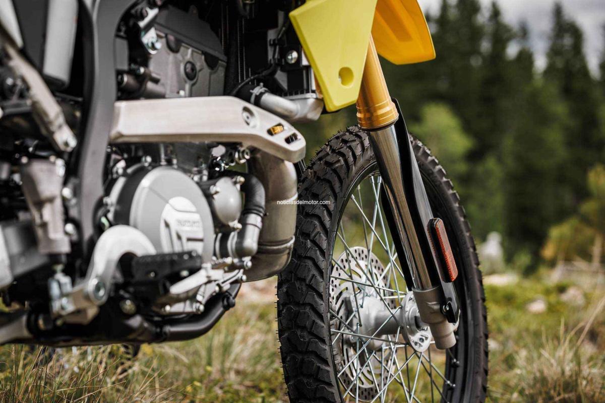 SUZUKI PRESENTA EN EL EICMA 2024 LAS NUEVAS DR-Z4S Y DR-Z4SM SUZUKI PRESENTA EN EL EICMA 2024 LAS NUEVAS DR-Z4S Y DR-Z4SM