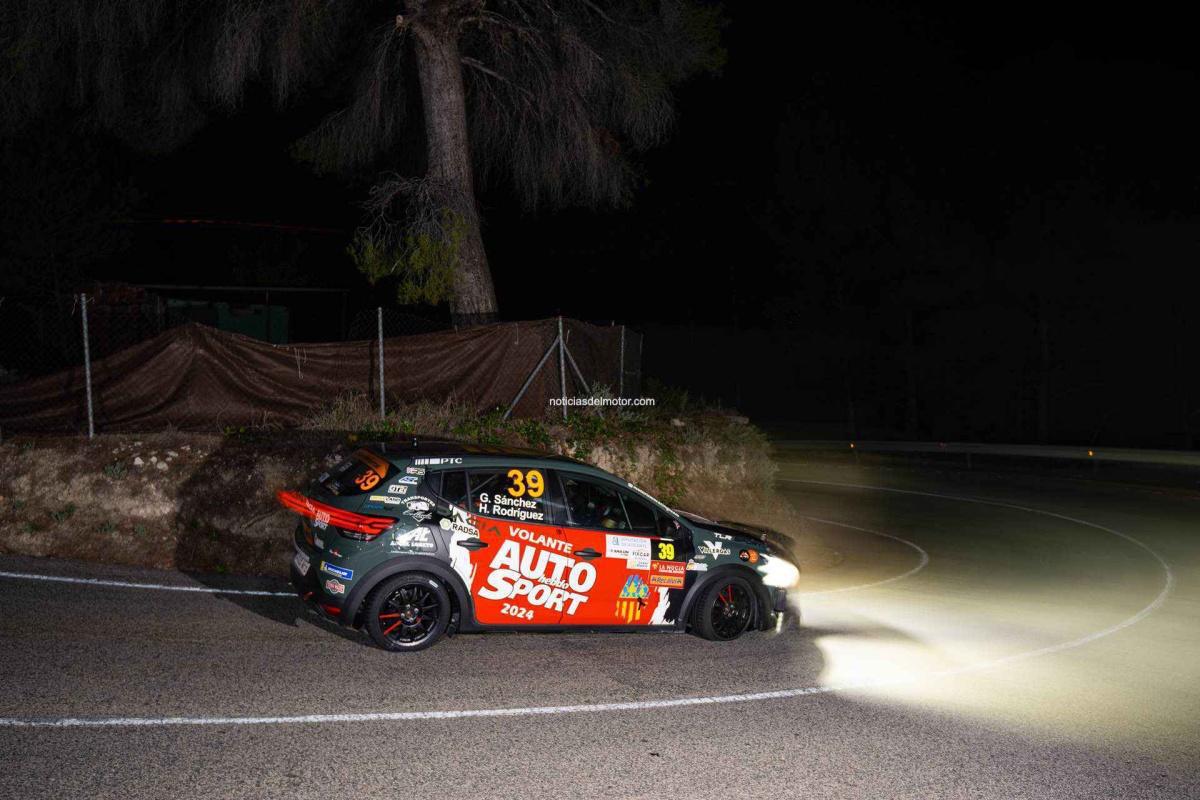 JUAN CARLOS CASTRO, PRIMER CAMPÉON DE LA SANDERO ECO CUP