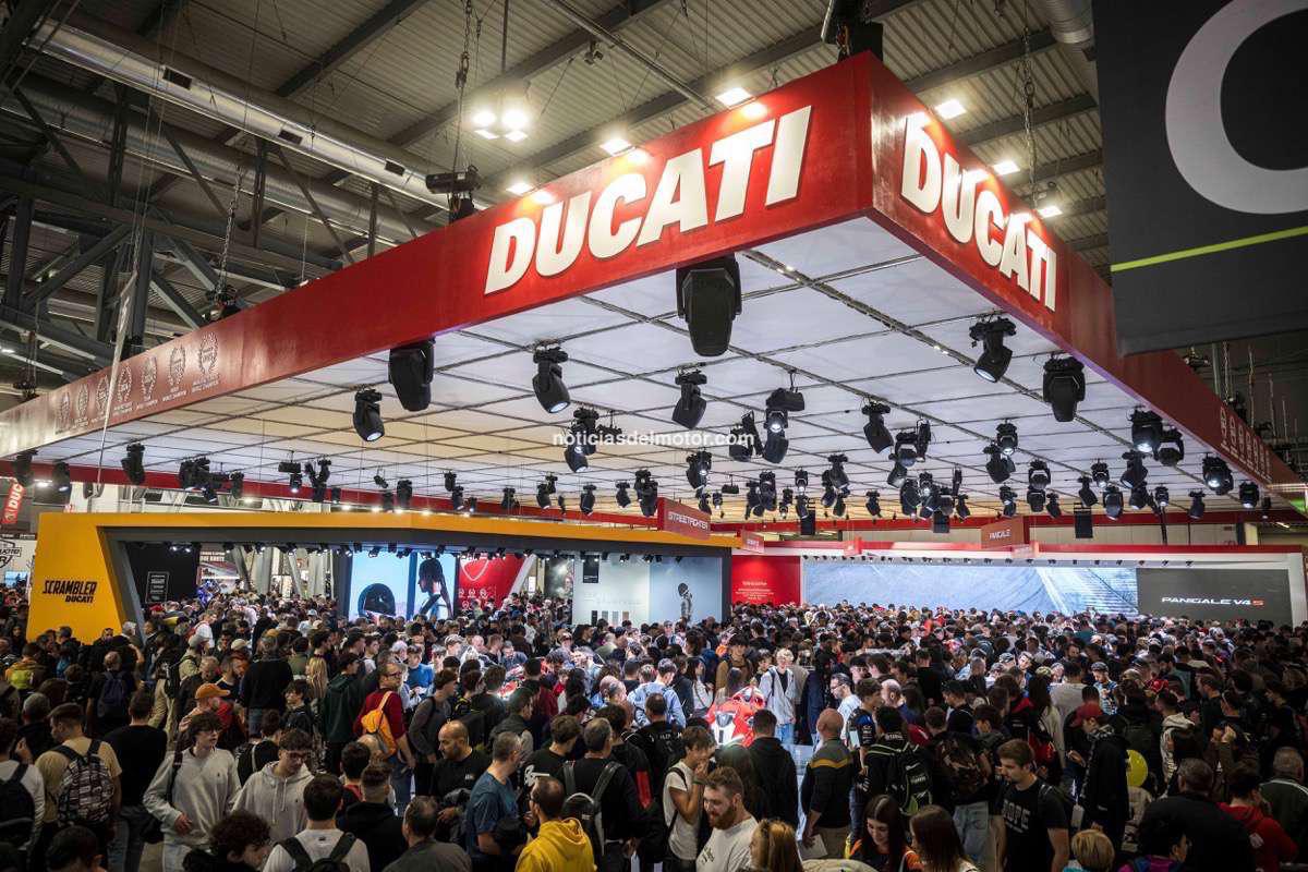 Gran éxito de las nuevas Panigale y Streetfighter V2 en el stand de Ducati en el EICMA 2024 Gran éxito de las nuevas Panigale y Streetfighter V2 en el stand de Ducati en el EICMA 2024