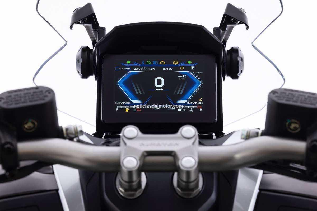 NUEVO ATR 125: EL CROSSOVER DE QJ MOTOR LLEGA CON SISTEMA MICROHÍBRIDO, LA MÁXIMA POTENCIA Y TODO EL EQUIPAMIENTO DE SERIE NUEVO ATR 125: EL CROSSOVER DE QJ MOTOR LLEGA CON SISTEMA MICROHÍBRIDO, LA MÁXIMA POTENCIA Y TODO EL EQUIPAMIENTO DE SERIE