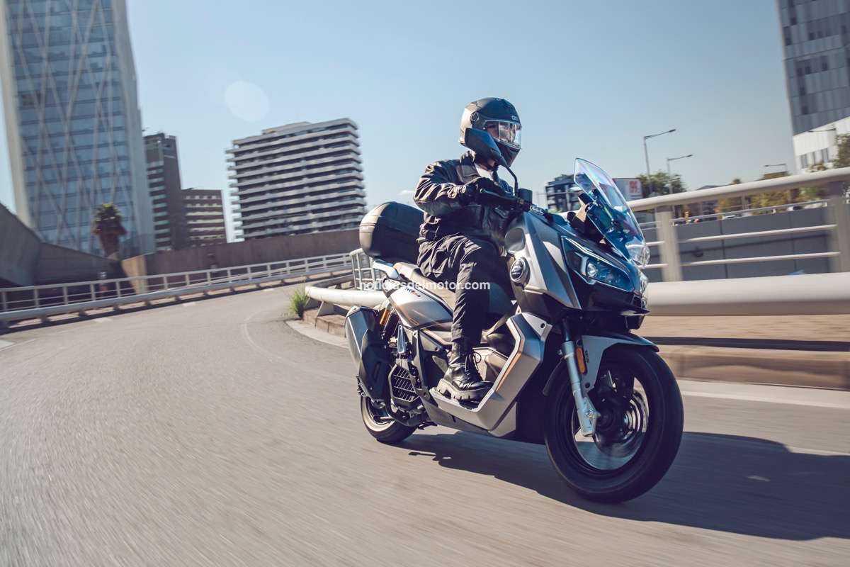 NUEVO ATR 125: EL CROSSOVER DE QJ MOTOR LLEGA CON SISTEMA MICROHÍBRIDO, LA MÁXIMA POTENCIA Y TODO EL EQUIPAMIENTO DE SERIE NUEVO ATR 125: EL CROSSOVER DE QJ MOTOR LLEGA CON SISTEMA MICROHÍBRIDO, LA MÁXIMA POTENCIA Y TODO EL EQUIPAMIENTO DE SERIE