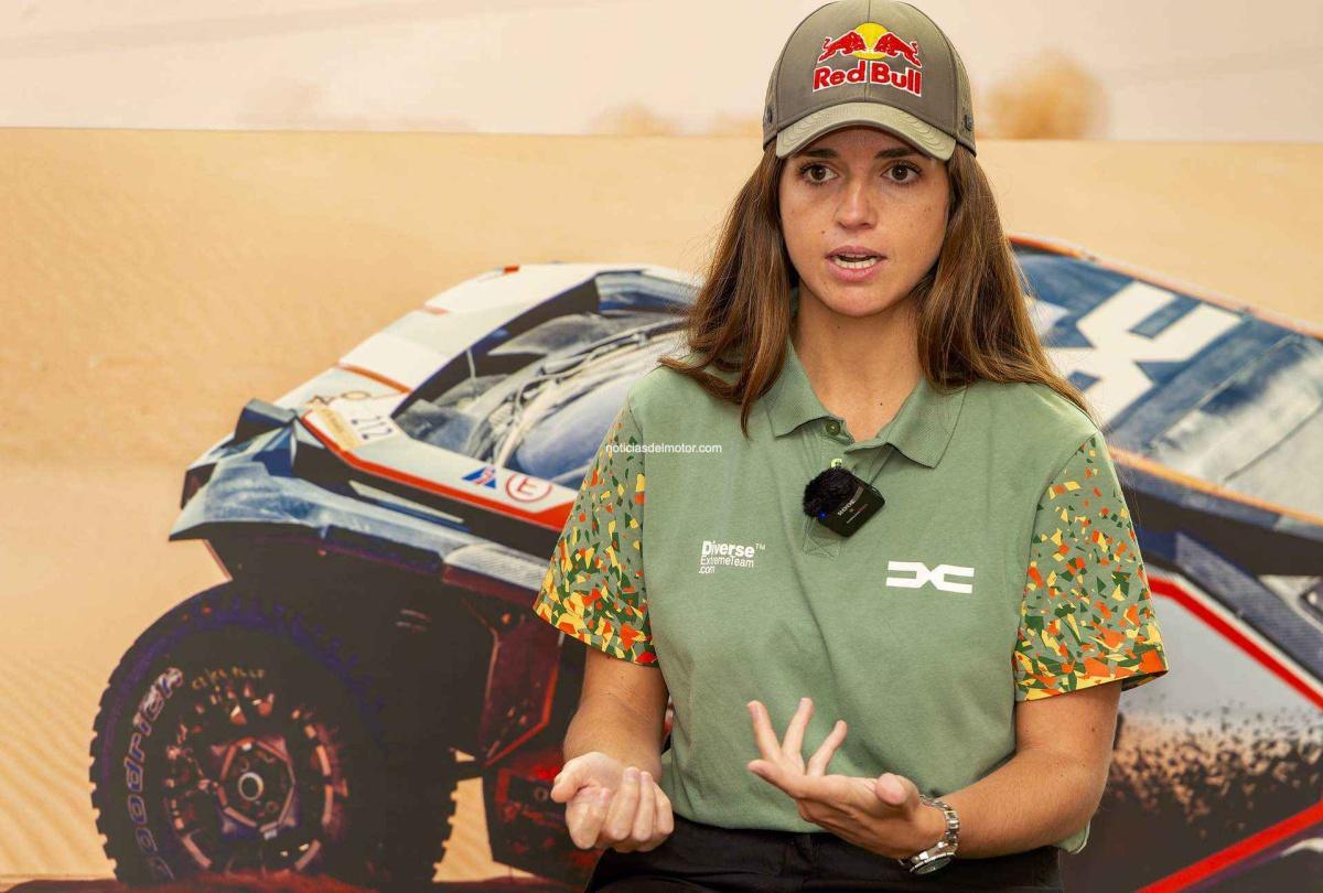 CRISTINA GUTIÉRREZ, PILOTO “THE DACIA SANDRIDERS”, CUENTA CÓMO SE PREPARA PARA EL DAKAR