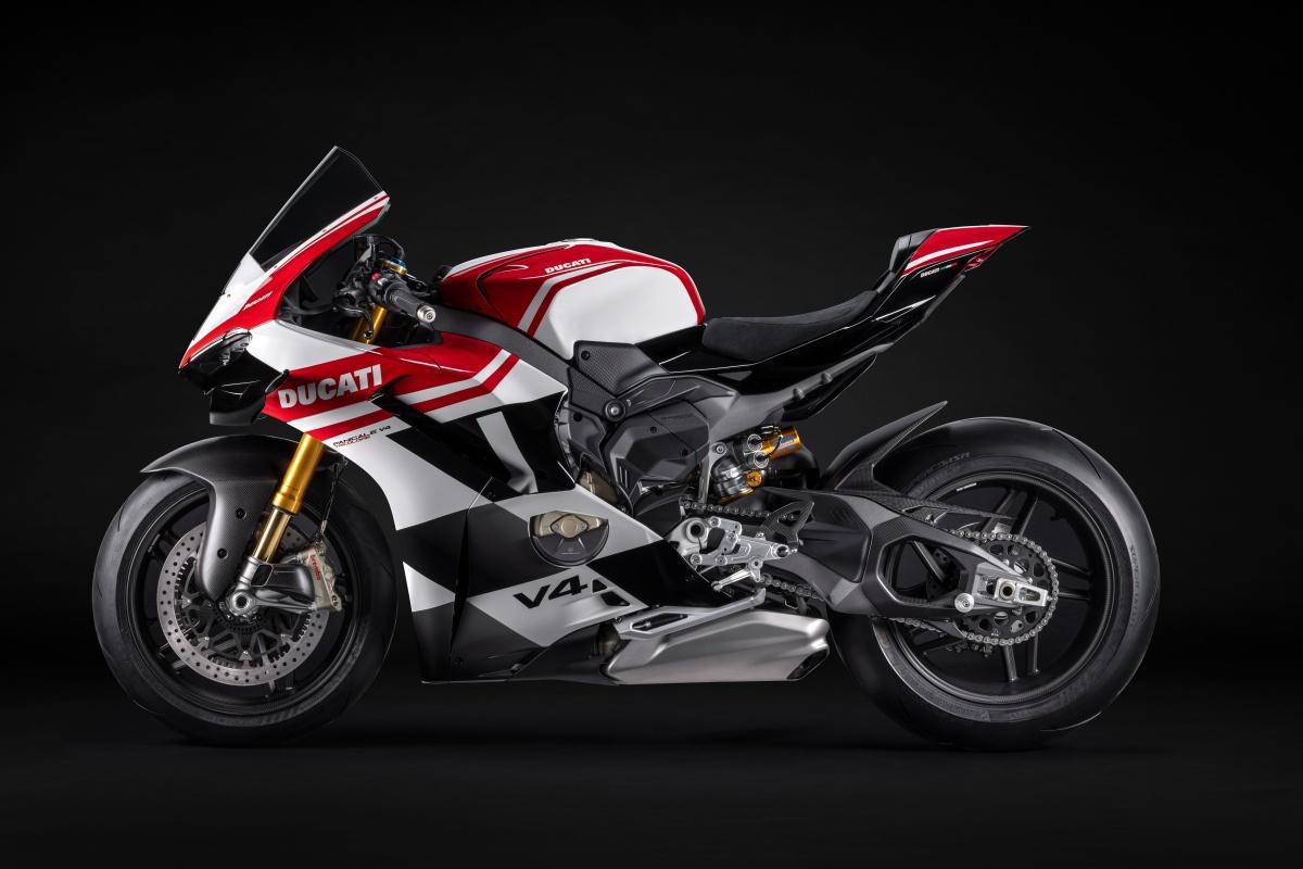 Ducati Panigale V4 Tricolore: una moto de colección para celebrar el ‘Made in Italy’  Ducati Panigale V4 Tricolore: una moto de colección para celebrar el ‘Made in Italy’