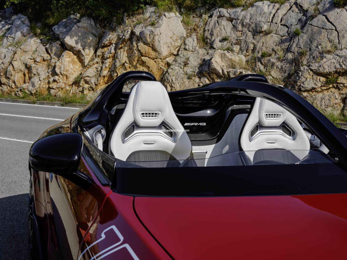 EL NUEVO MERCEDES-AMG PURESPEED: LA EXCLUSIVA SERIE LIMITADA CELEBRA SU ESTRENO MUNDIAL EL NUEVO MERCEDES-AMG PURESPEED: LA EXCLUSIVA SERIE LIMITADA CELEBRA SU ESTRENO MUNDIAL