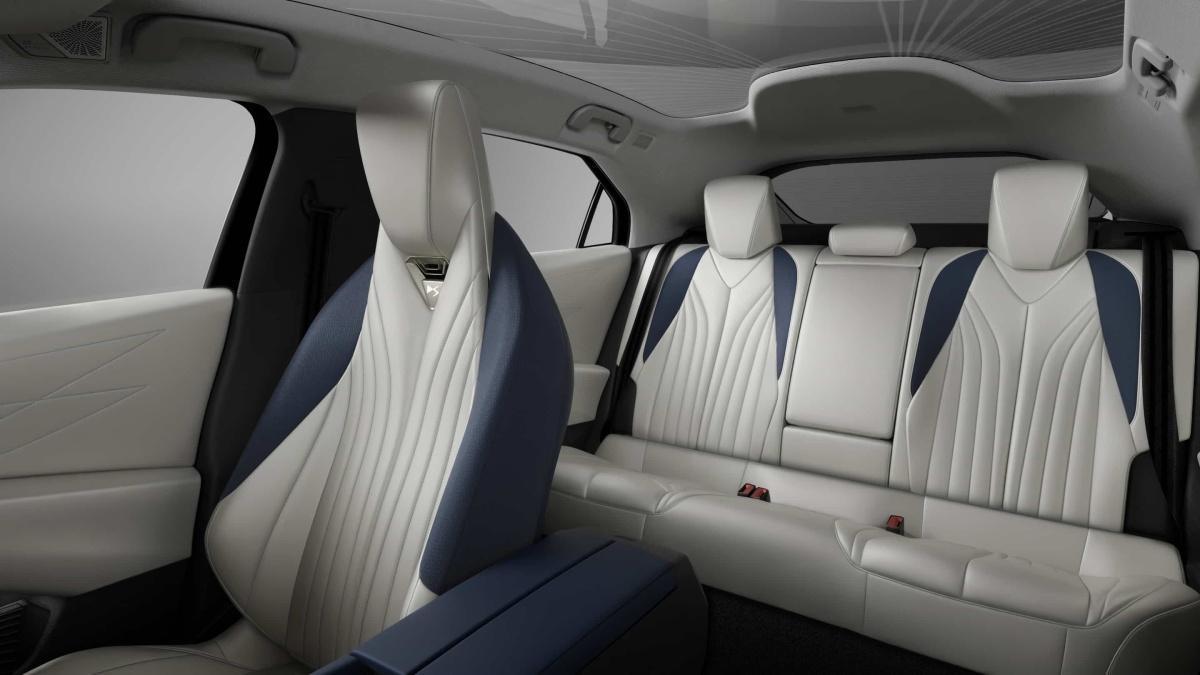 DS N°8: INVITACIÓN A UN VIAJE ELÉCTRICO DS N°8: INVITACIÓN A UN VIAJE ELÉCTRICO