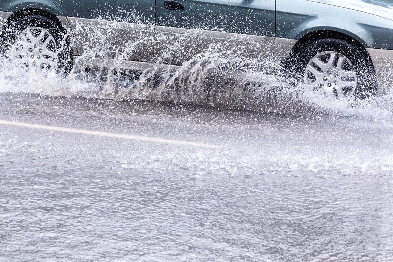 FESVIAL ADVIERTE DE LOS RIESGOS INVISIBLES EN INVIERNO QUE OCASIONAN EL FRIO Y LAS HORAS DE OSCURIDAD EN LA CONDUCCIÓN FESVIAL ADVIERTE DE LOS RIESGOS INVISIBLES EN INVIERNO QUE OCASIONAN EL FRIO Y LAS HORAS DE OSCURIDAD EN LA CONDUCCIÓN