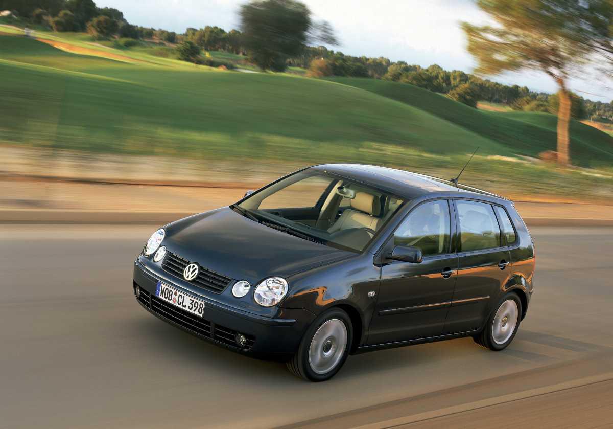 LO PEQUEÑO TAMBIÉN PUEDE SER GRANDE: VOLKSWAGEN CELEBRA LOS 50 AÑOS DEL POLO LO PEQUEÑO TAMBIÉN PUEDE SER GRANDE: VOLKSWAGEN CELEBRA LOS 50 AÑOS DEL POLO