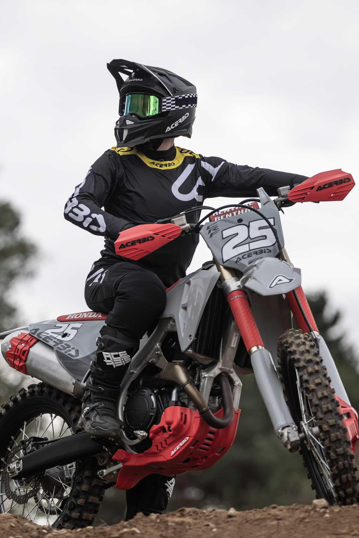 ACERBIS X-FLEX - PRESTACIONES DE PRO ACERBIS X-FLEX - PRESTACIONES DE PRO