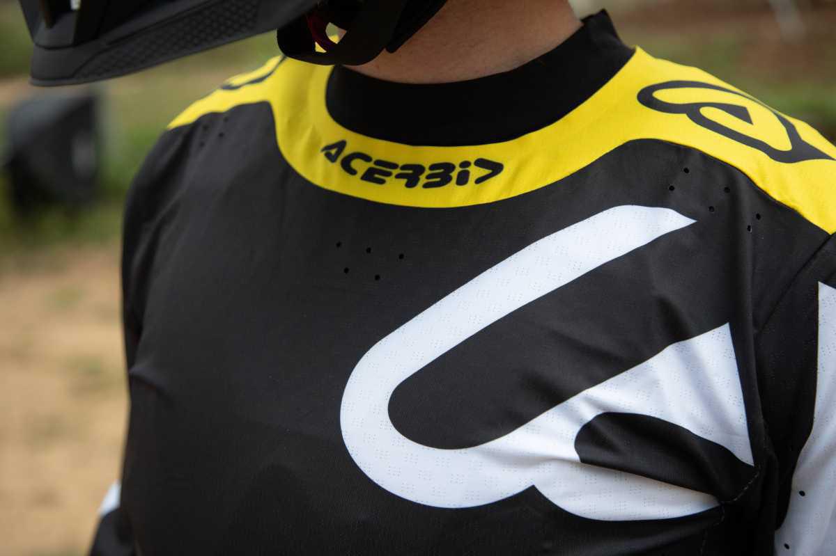 ACERBIS X-FLEX - PRESTACIONES DE PRO ACERBIS X-FLEX - PRESTACIONES DE PRO