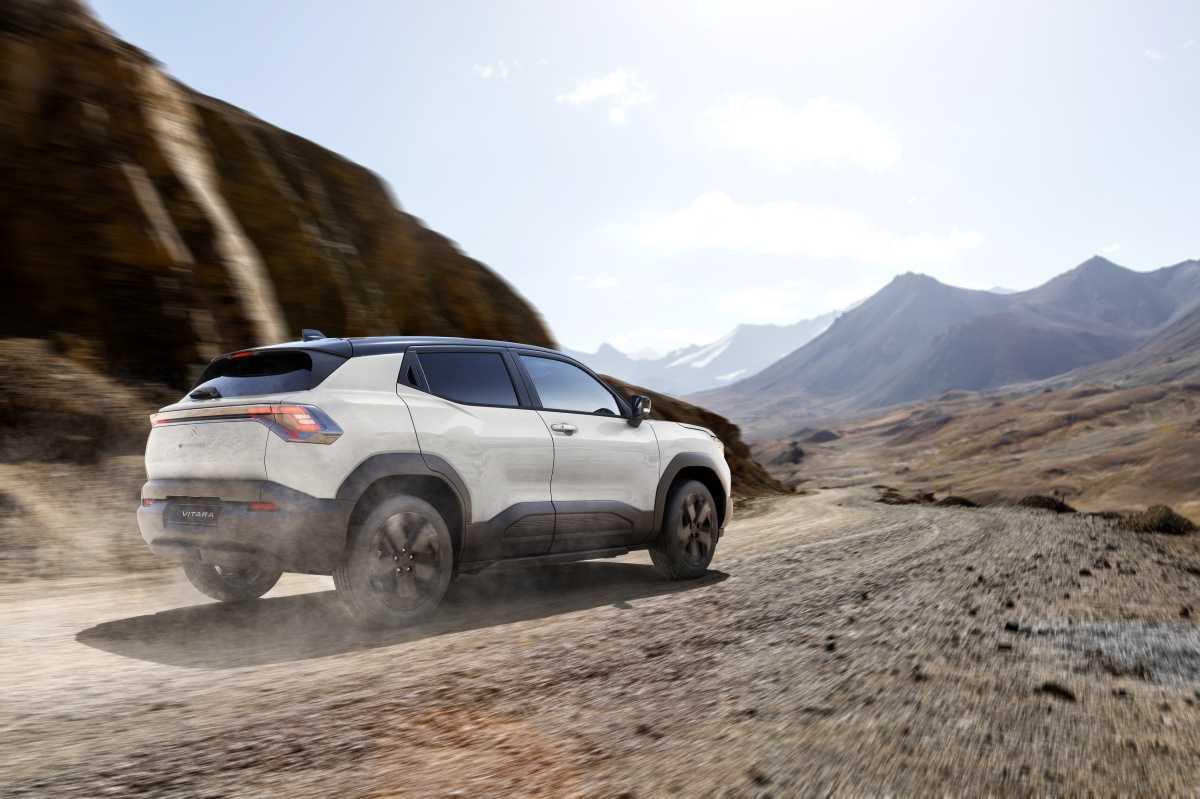 SUZUKI PRESENTA EL E VITARA EN INDIA SUZUKI PRESENTA EL E VITARA EN INDIA