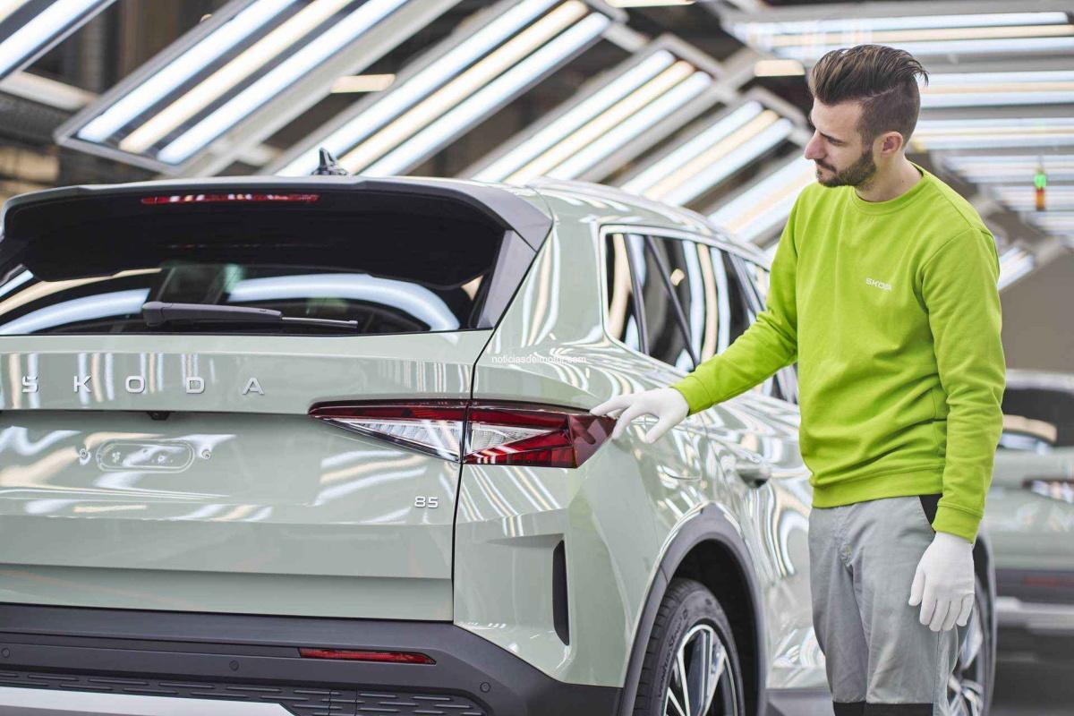 ŠKODA ELROQ: EL FABRICANTE CHECO IMPULSA LA PRODUCCIÓN DE SU MODELO ELÉCTRICO MÁS ASEQUIBLE ŠKODA ELROQ: EL FABRICANTE CHECO IMPULSA LA PRODUCCIÓN DE SU MODELO ELÉCTRICO MÁS ASEQUIBLE